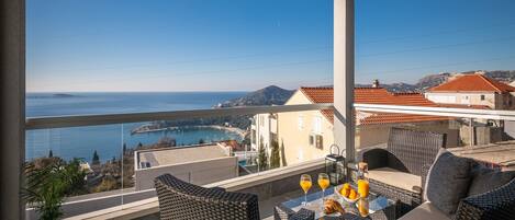 アパートメント (Two Bedroom Apartment with Sea View) | 部屋からの景観