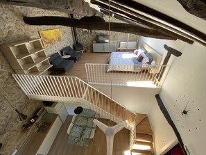 Design Studio | Hypo-allergenic bedding, down duvets, individually decorated - Casa Rural Martiamuno Landetxea (Zumarraga)