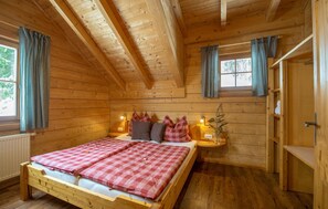 9 bedrooms, free WiFi