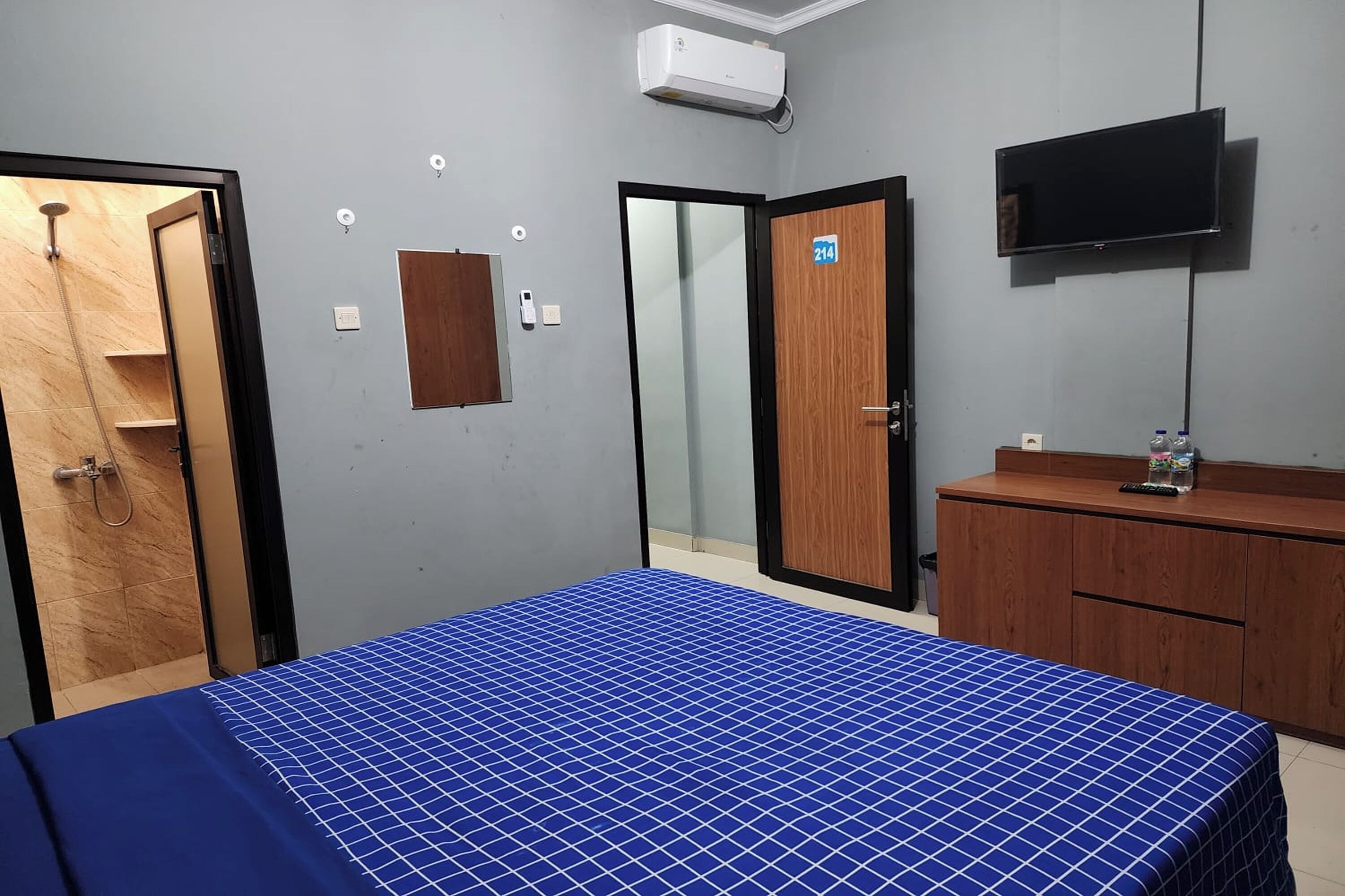 デラックス スタジオ | デスク、防音設備、アイロン / アイロン台、WiFi (無料)