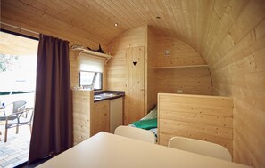 Kühlschrank, Kochgeschirr/Geschirr/Besteck