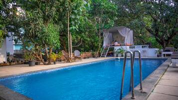 Alberca al aire libre