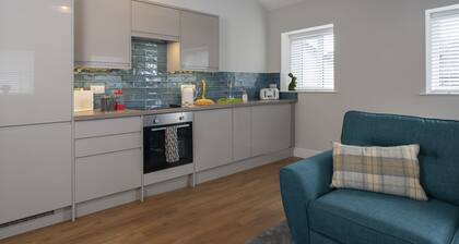 The Sorting Office - Central Home by LetMeStay
