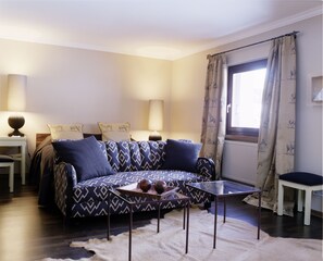 120-cm flat-screen TV with cable channels, TV, DVD player - Kristiania Lech (Lech am Arlberg)