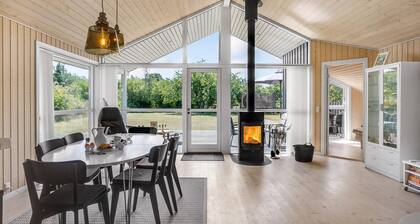 Beach front home in Grenaa with WiFi