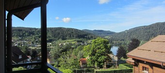 6-bed duplex apartment with lake view. Terrace and outdoor pool.