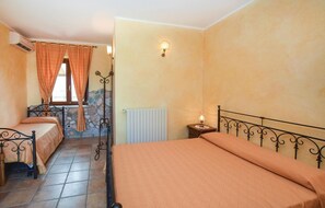 4 Schlafzimmer, Reisekinderbett, kostenloses WLAN
