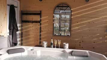 Bain à remous intérieur
