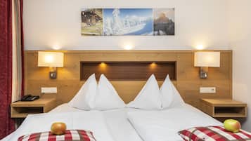 Double Room (+ Extra Bed; Griessenkarblick) | Desk, laptop workspace, free WiFi