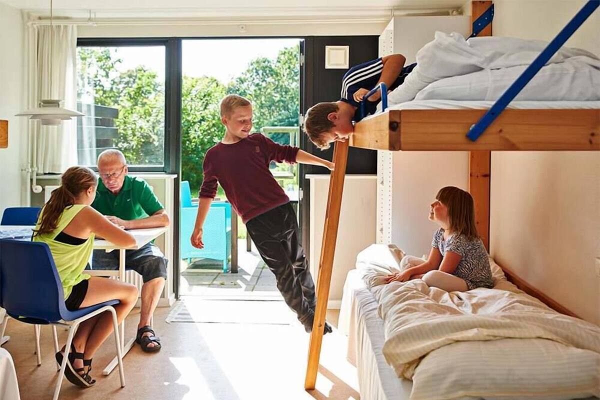 Quadruple Room | Iron/ironing board (on request), WiFi (free)
