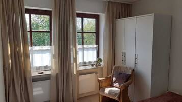 1 bedroom, travel crib, WiFi, bed sheets