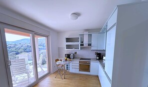 Fridge, microwave, oven, dishwasher