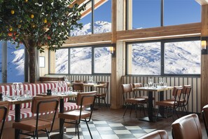 Local cuisine - Ours Blanc Hotel & Spa (Les Belleville)