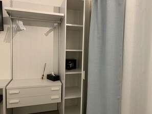 1 Schlafzimmer, hochwertige Bettwaren, Daunenbettdecken