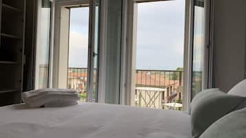 Apartment, Balcony | 1 bedroom, premium bedding, down duvets, pillow-top beds