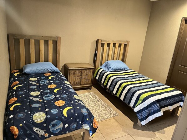 4 bedrooms, internet