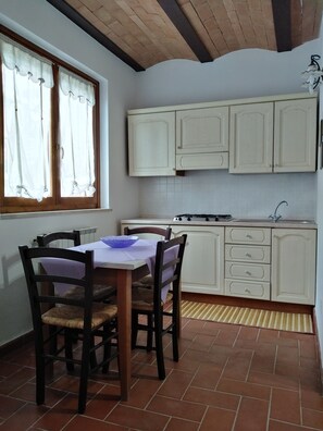 Apartment, Erdgeschoss | Eigene Küche