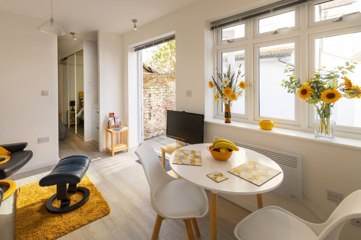 Standard Studio, Ensuite (Ground Floor) | Interior