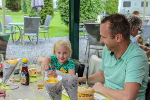 Restaurant - Safaritent at Camping Spineuse (Neufchateau)