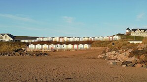 Unclassified image, 2 of 23, button - Chalet 26 Widemouth Bay (Bude)