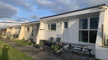 Comfort Chalet, Private Bathroom, Courtyard View | Exterior