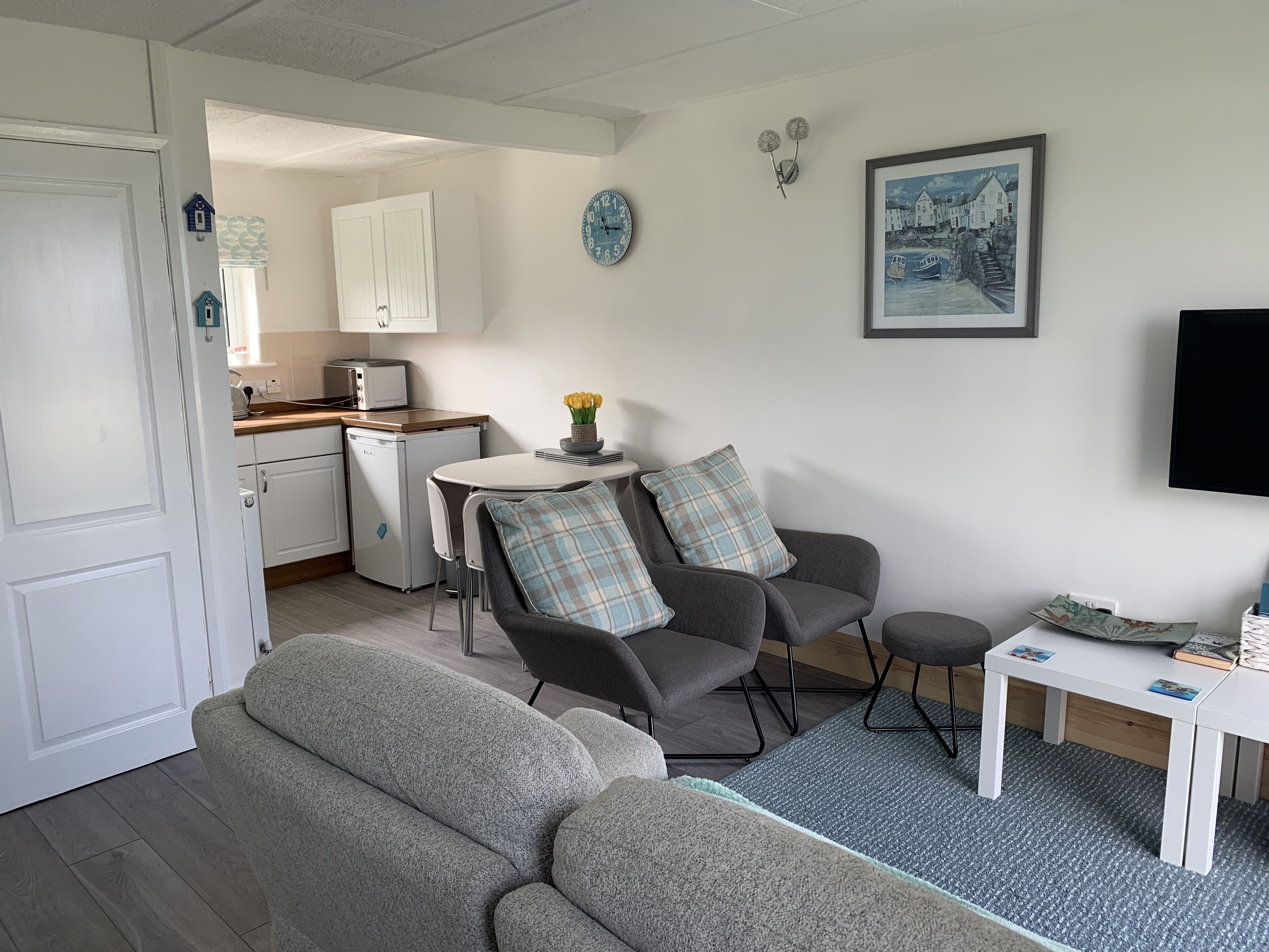 Comfort Chalet, Private Bathroom, Courtyard View | Lounge