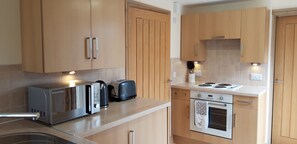 Superior-Apartment, barrierefrei, eigenes Bad | Gemeinschaftsküche