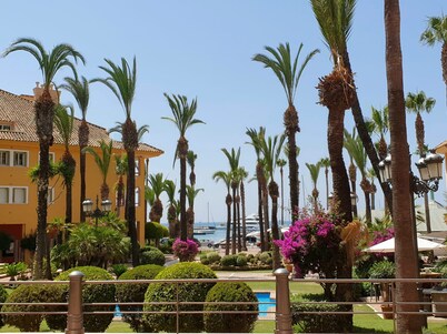 Marina Alcaidesa 2305 Luxury House