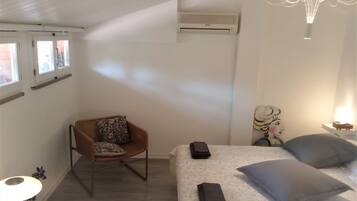 1 chambre, fer et planche Ă repasser, Wi-Fi gratuit, draps fournis