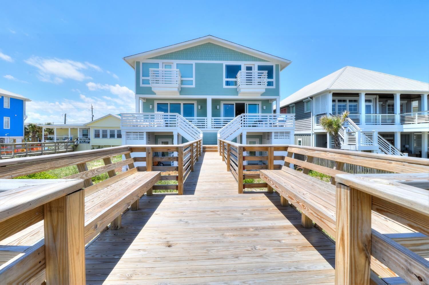 NF1008B Lilypad B: Oceanfront duplex, decks w/ ocean views, private beach access