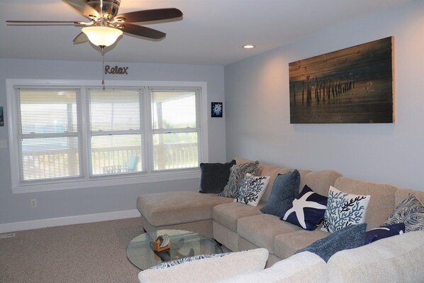 Télévision, baby-foot