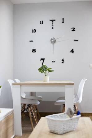 Dining - Newly renovated rural house, for 4-6 people (Sanchidrián)