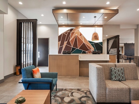 Lobby. Hyatt House Louisville East