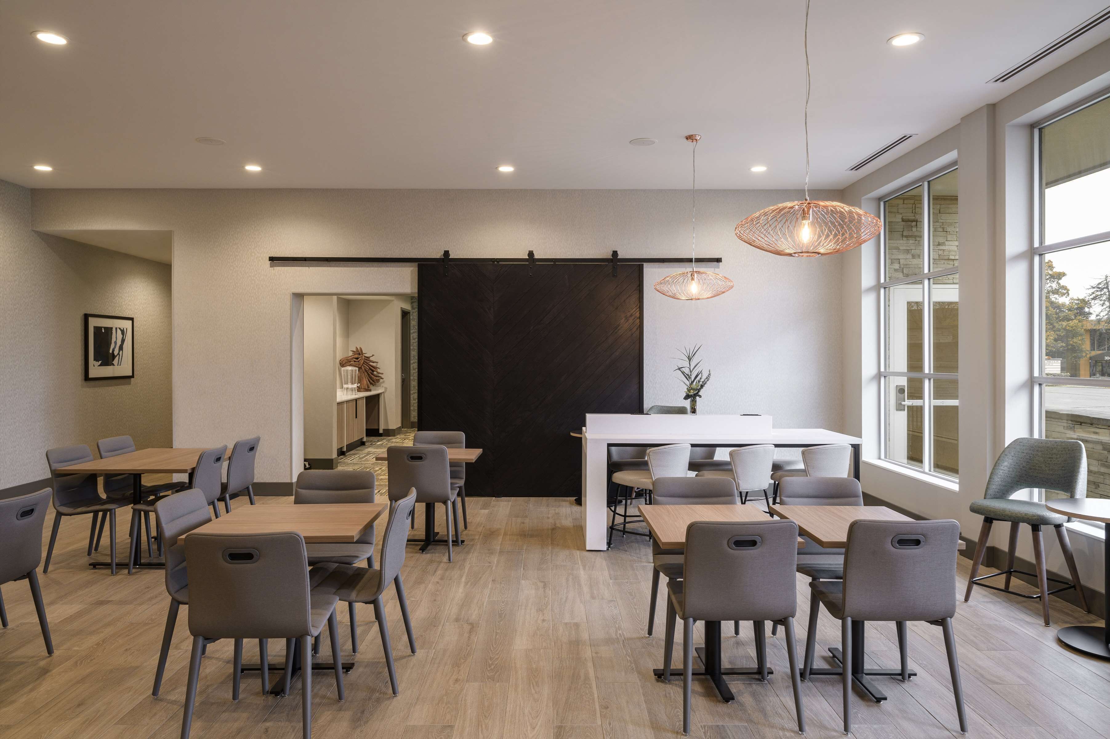 free daily on-the-go breakfast