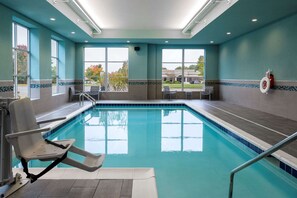Indendørs pool