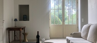 The Maison des Arrocs on the banks of the Garonne