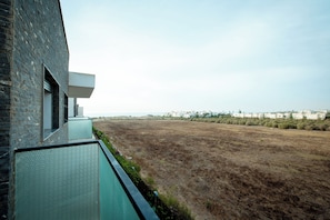 Appartement Vue Champs | View from room