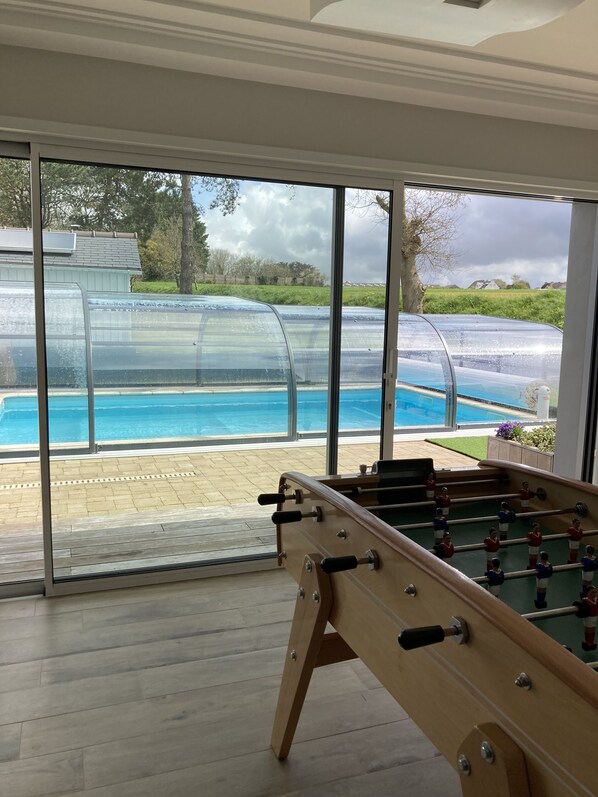 غرفة الألعاب