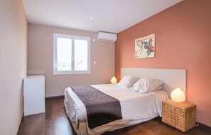 5 chambres, lit parapluie, Wi-Fi gratuit, draps fournis