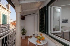 Appartement (One Bedroom Apartment with Terrace) | Balkon