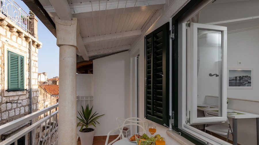 Apartment & Rooms Palmotta