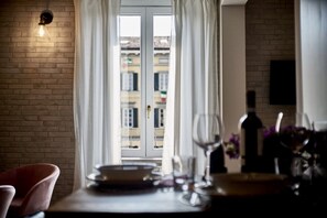 Interior - Shenkin by the Museum (Bergamo)
