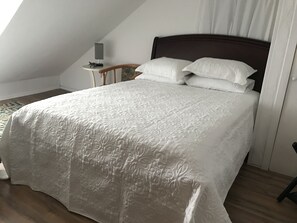 4 Schlafzimmer, Bügeleisen/Bügelbrett, kostenloses WLAN, Bettwäsche