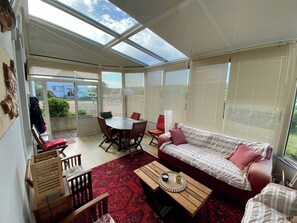 TV, bøker, musikkbibliotek og filmbibliotek