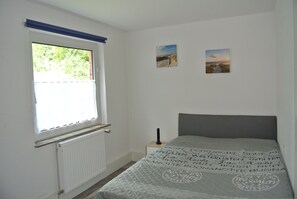 2 bedrooms, iron/ironing board, travel crib, free WiFi
