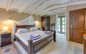 2 Schlafzimmer, Zimmersafe, kostenloses WLAN, Bettwäsche