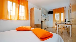 1 Schlafzimmer, Bügeleisen/Bügelbrett, kostenloses WLAN, Bettwäsche