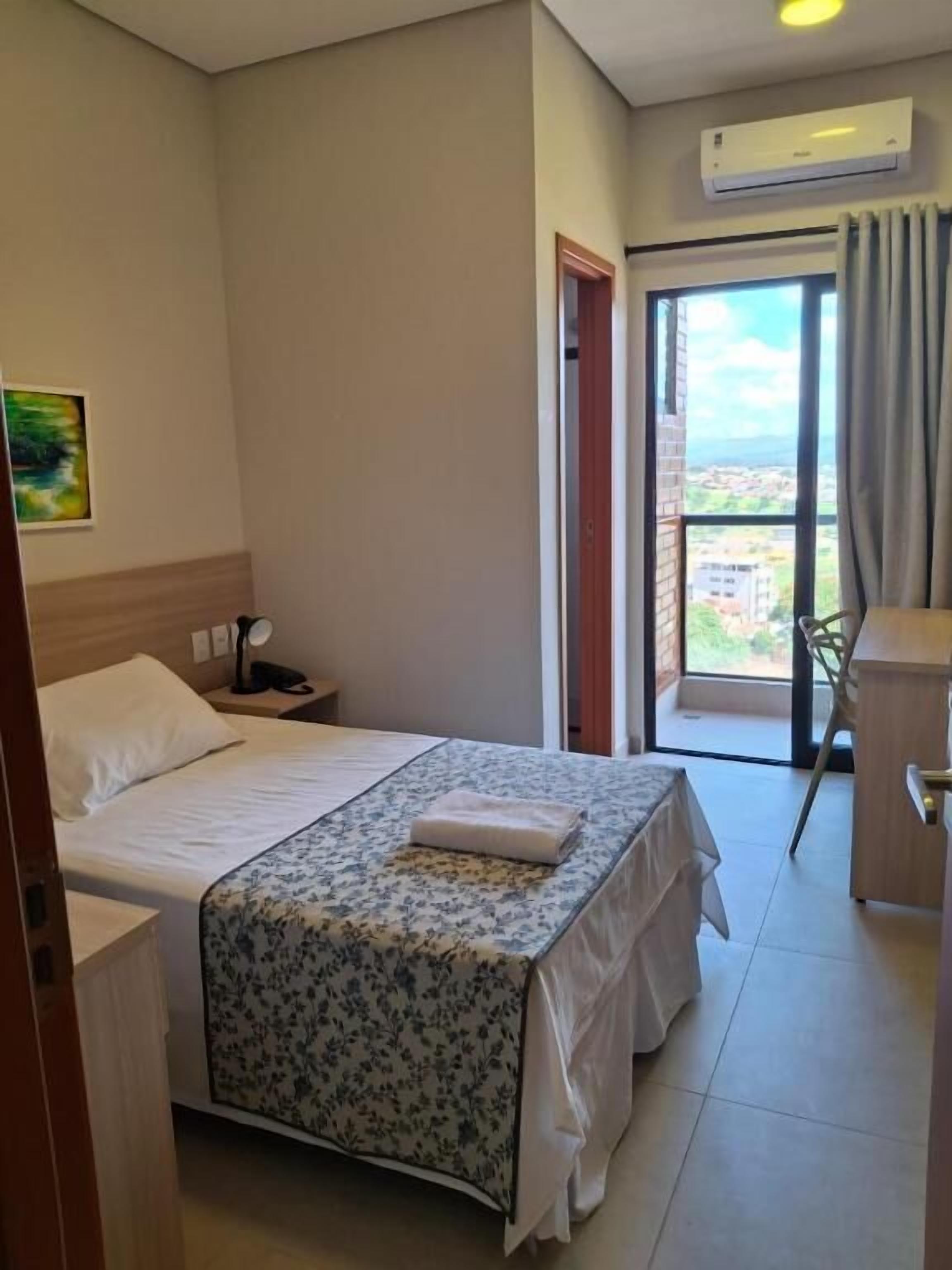 Single Room | In-room safe, free WiFi, bed sheets