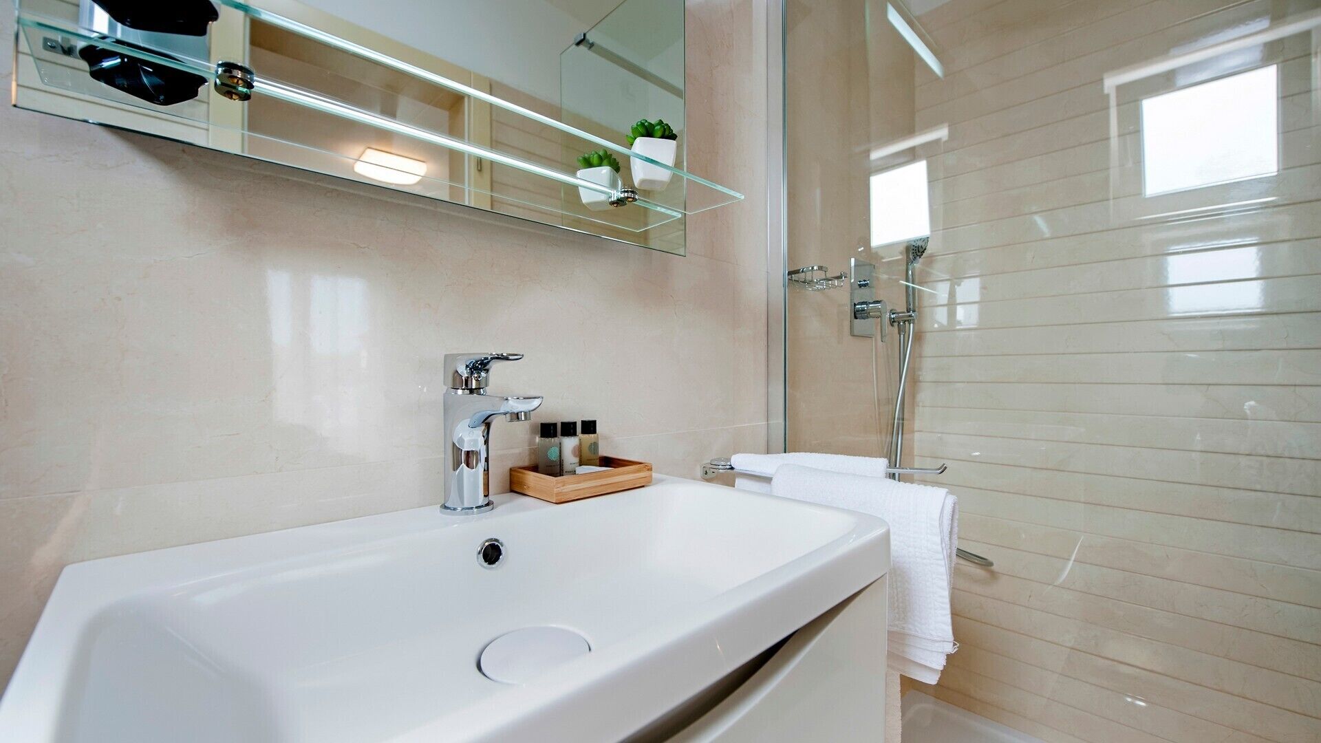 Hair dryer, towels