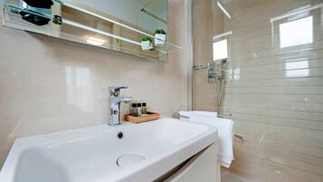 Hair dryer, towels